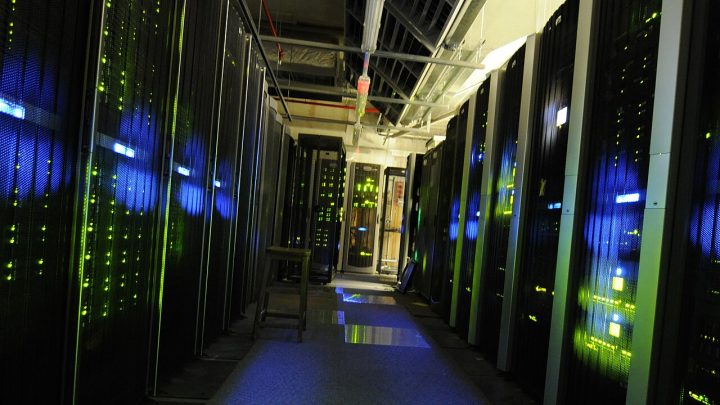 Malware që fshihet në një poezi: PoeLLM infektoi mbi 3.400 serverë AI për të nxjerrë kriptomonedha