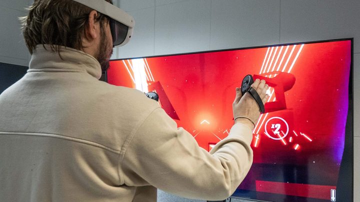 iFixit çmonton Steam Frame: kufje VR e riparueshme, por me një ventilator të fshehur thellë