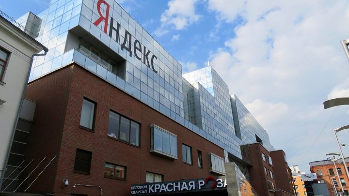 Dronët ukrainas nxjerrin jashtë loje qendrat e të dhënave të Yandex, «Google-it të Rusisë»
